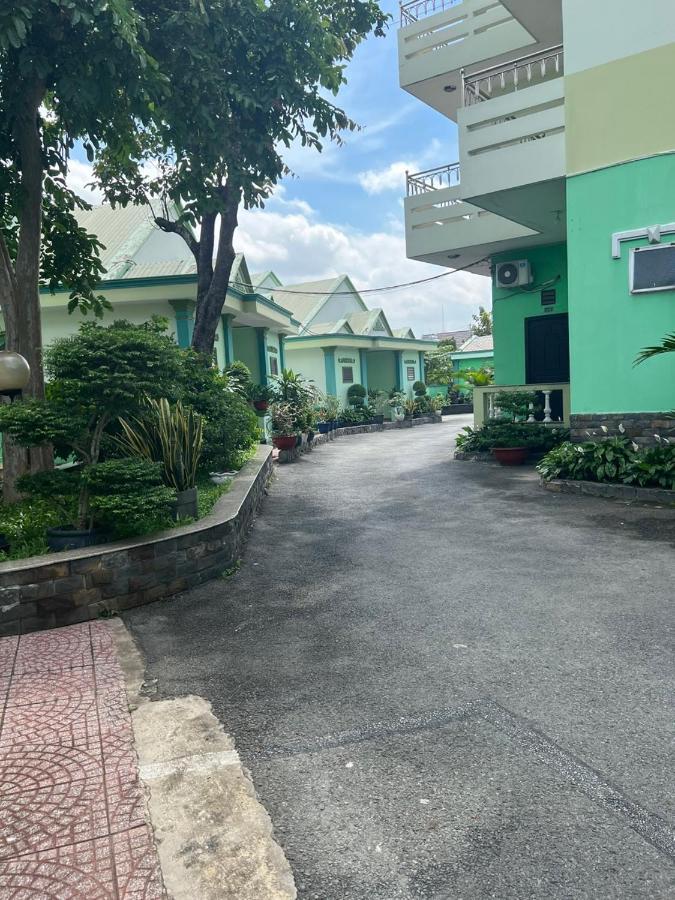 Phi Long 2 Hotel Thu Dau Mot Exterior foto